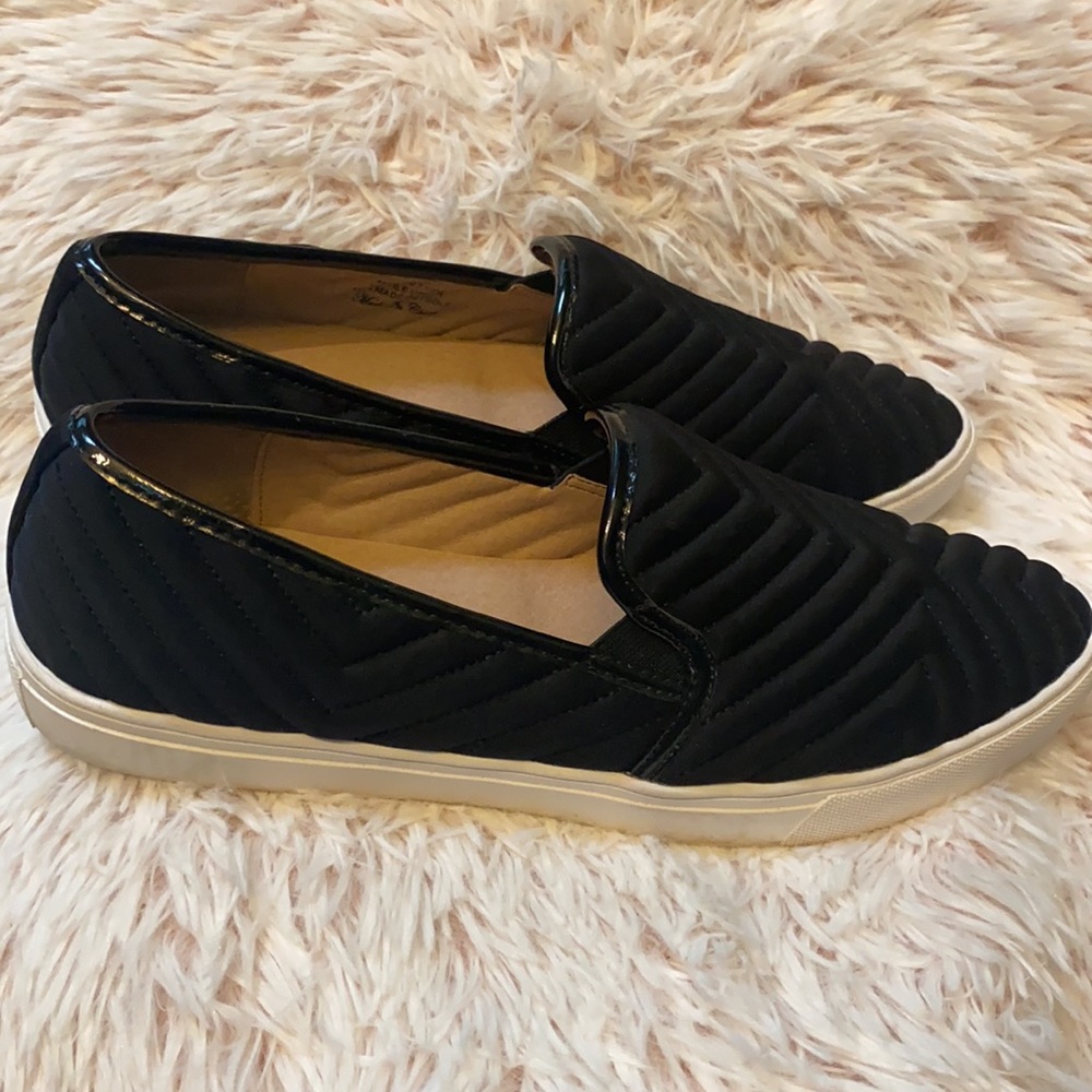Donald Pliner Pammy-D - Black - size 37.5